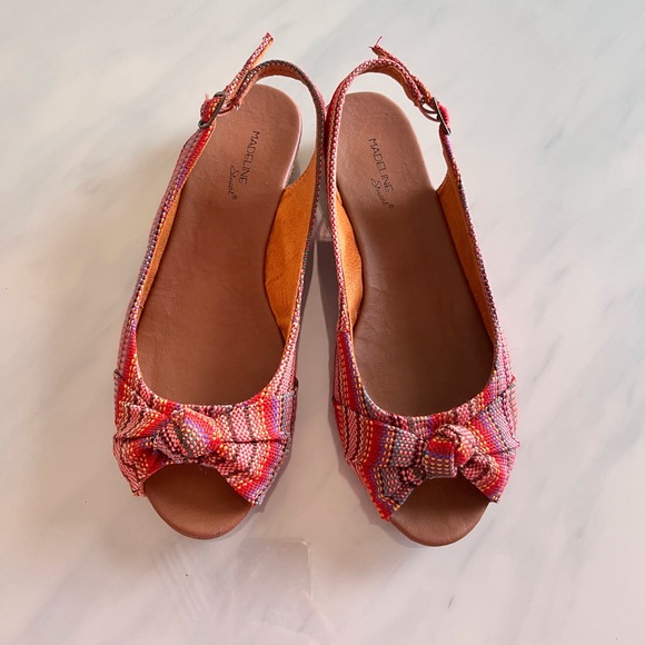 Madeline Stuart Oslo red stripe patterned sling back peep toe sandal 8M - Picture 4 of 6